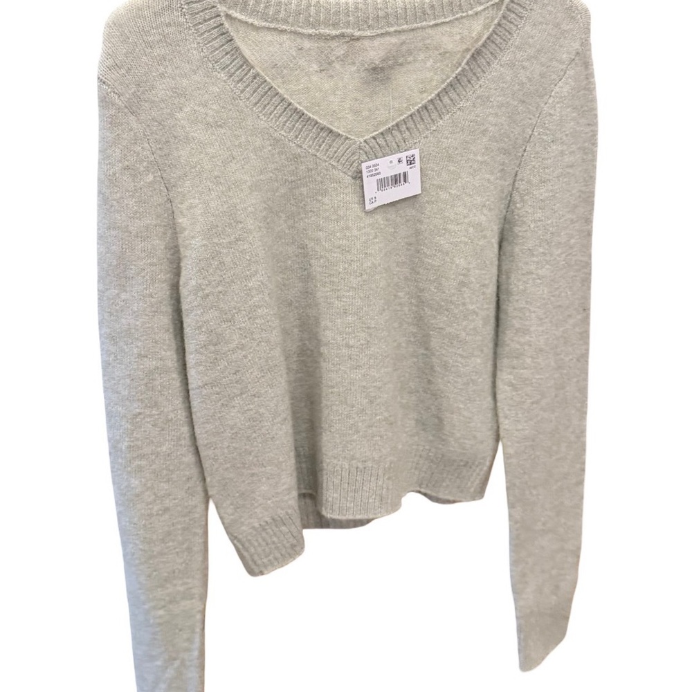 American Eagle Outfitters Light Heather Gray/Green V-Neck Sweater